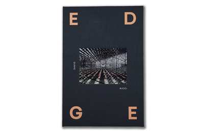 Edge - Ricci, David (Photographer), and Davis, Tim (Text by)