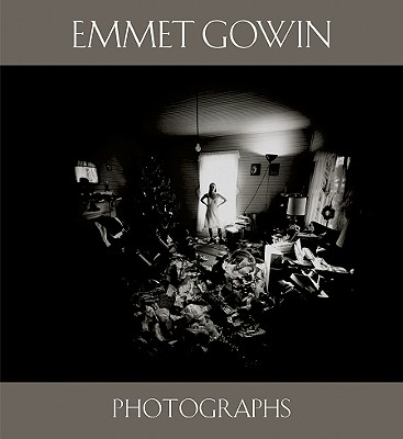 Emmet Gowin: Photographs - Gowin, Emmet (Photographer), and Gowin, Emmet (Text by)