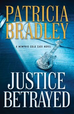 Justice Betrayed - Bradley, Patricia (Foreword by)