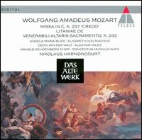 Mozart: Missa "Credo"; Litaniae de venerabili altaris sacramento - Alastair Miles (bass); Angela Maria Blasi (soprano); Deon Van der Walt (tenor); Elisabeth von Magnus (vocals);...
