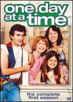 One Day at a Time: Season 01 - 